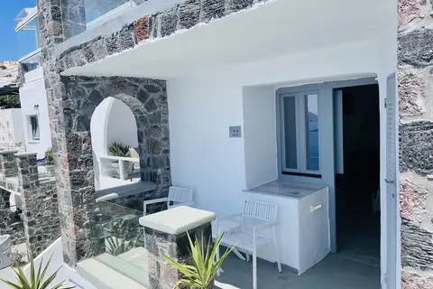 Loucas On The Cliff in Φηρά Θήρας — foto 26