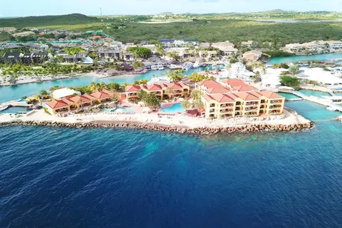The Royal Sea Aquarium Resort in Willemstad