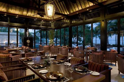 The Royal Santrian Luxury Beach Villas in Kuta Selatan — foto 11