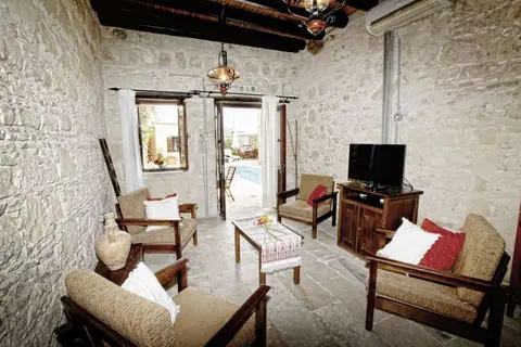 Leonidas Village Houses in Goudi — foto 25