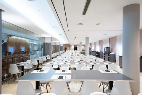 Catalonia Gran Hotel Verdi in Sabadell — foto 19