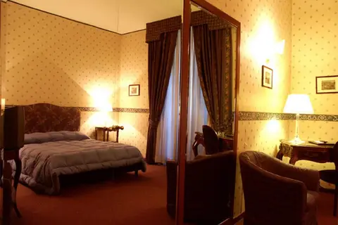 Hotel Nuovo Rebecchino in Napels — foto 27