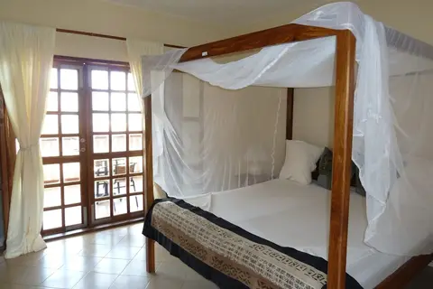 Lemon Creek Resort in Sukuta — foto 2