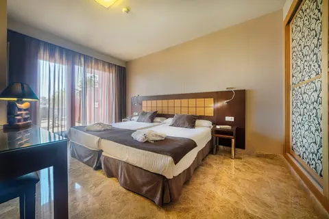 Holiday World Polynesia Hotel in Benalmadena — foto 5