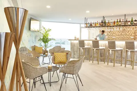 Universal Hotel Perla in S'Illot — foto 7