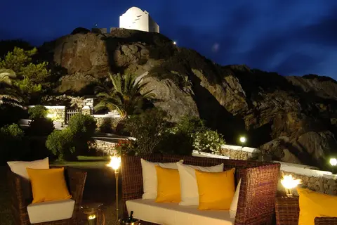 Dolphin Bay Seaside Resort & Suites in Γαλησσάς — foto 9