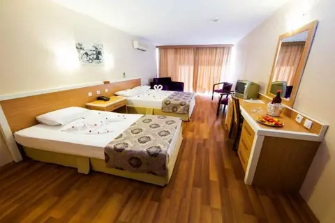 Tuntas Beach Hotel Altinkum in Didim — foto 27