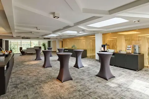 DoubleTree by Hilton Vienna Schonbrunn in Wenen — foto 29