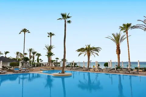 Sunrise Beach Hotel in Παραλίμνι — foto 17