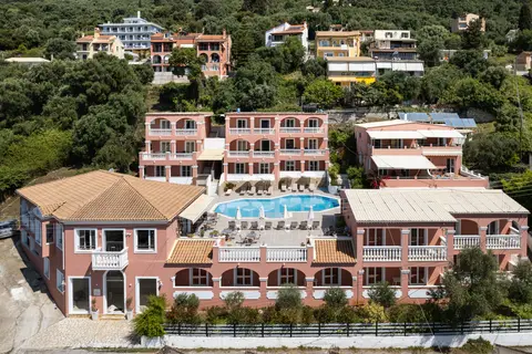 Paradiso Apartments in Ypsos — foto 4