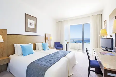 Mediterranean Beach Hotel in Agios Tychonos — foto 15