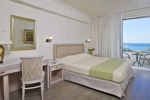 Amarilia Hotel in Βουλιαγμένη — foto 2