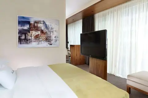 DoubleTree by Hilton Hotel Zagreb in Zagreb — foto 19