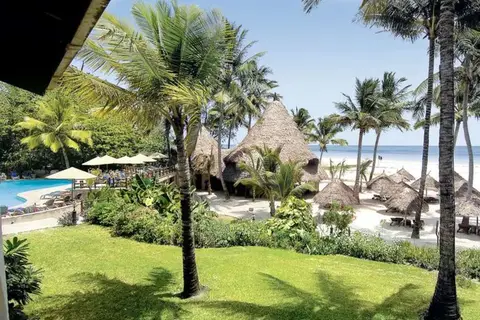 Pinewood Beach Resort & Spa in Kasemeni ward — foto 15