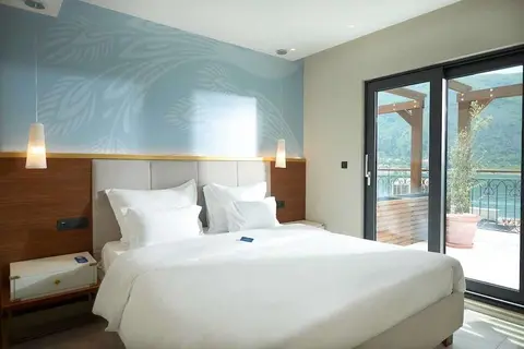 Huma Kotor Bay Hotel & Villas in Dobrota — foto 4