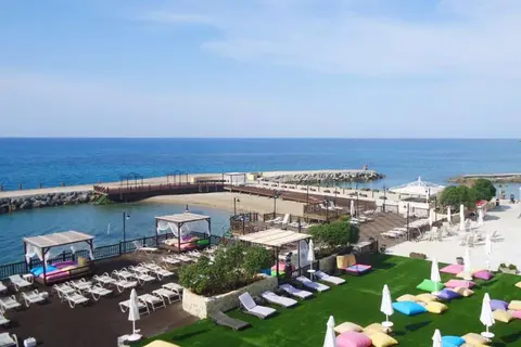 Ada Beach Hotel in Alsancak — foto 8
