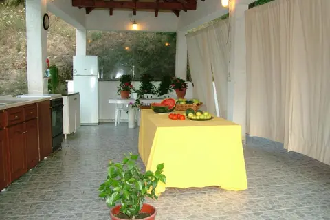 Angeliki Apartments in Δημοτική Ενότητα Λευκιμμαίων — foto 13