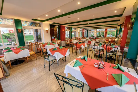 Golden Beach Resort in Al Ahia' — foto 18