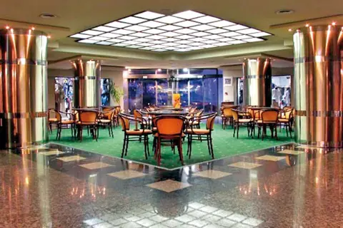 Hotel Lilia in СПА център Ривиера Бийч — foto 11