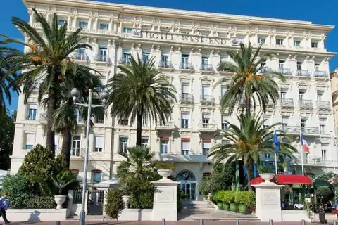 West End in Nice — foto 2