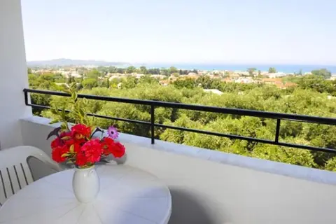 Irene Apartments Acharavi in Αχαράβη — foto 5