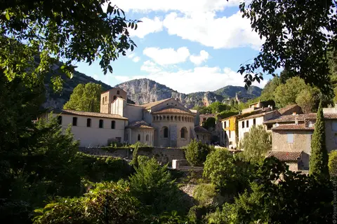 Du Domaine D Anglas in Brissac — foto 30