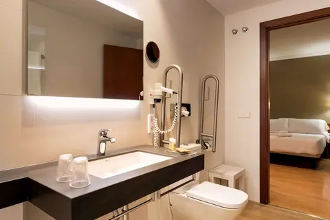 ibis Styles Figueres Ronda in Figueres — foto 28