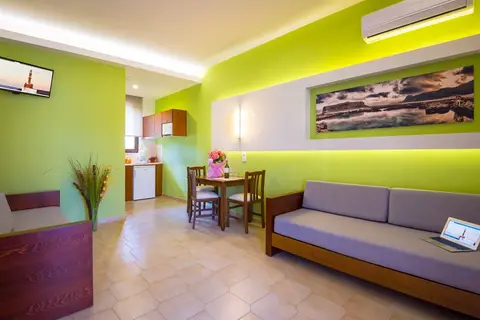 Oscar Suites & Village in Agia Marina — foto 20