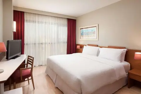 Four Points by Sheraton Barcelona Diagonal in Barcelona — foto 23