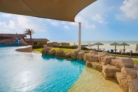 Coral Beach Resort Sharjah in السيف — foto 2