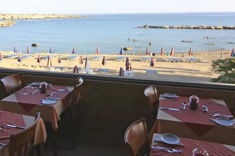 Corallia Beach Hotel Apartments in Πέγεια — foto 11