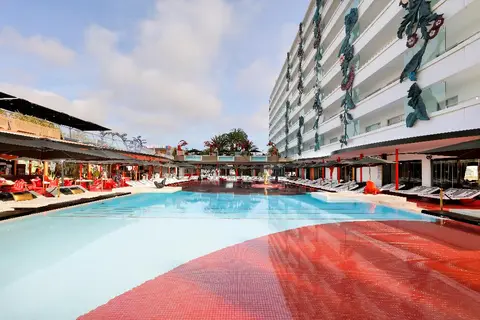 Ushuaïa Ibiza Beach Hotel & The Unexpected Ibiza Hotel in Sant Josep de sa Talaia — foto 13