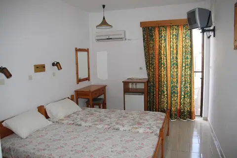 Andavis in Καρδάμαινα — foto 20