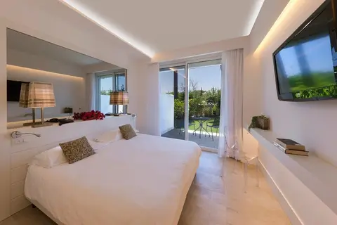 Hotel Alpha Sorrento Coast in Sant'agnello — foto 3