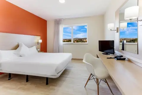 B&B HOTEL Madrid Las Rozas in Las Rozas — foto 13