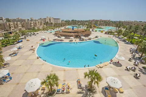 Royal Lagoons Resort & Aqua Park in الهضبه — foto 12