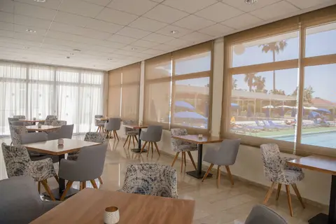 Kissos Hotel in Paphos — foto 13