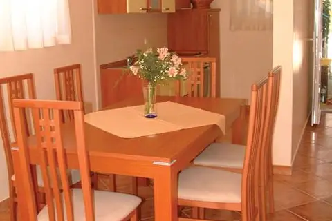 Matilde Beach Resort in Cres — foto 22