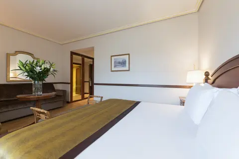 Dorma Reina Isabel in Ávila — foto 18