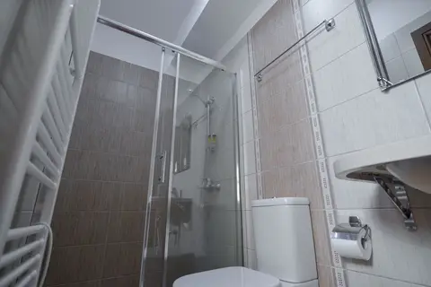Hotel Kalemi 2 in Gjirokastra — foto 6