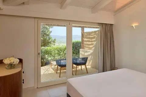 Baia di Chia Resort Sardinia Curio Collection in Domus De Maria — foto 15