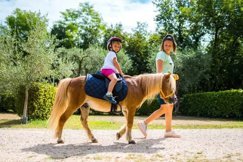 Weekend Glamping Resort in San Felice — foto 6