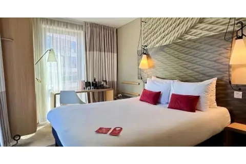 ibis London Canning Town in Londen — foto 13