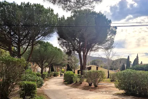 Camping Hameau Des Pins - La Moutonne foto 4