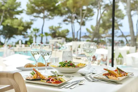 Iberostar Selection Santa Eulalia Ibiza in Santa Eulària des Riu — foto 26