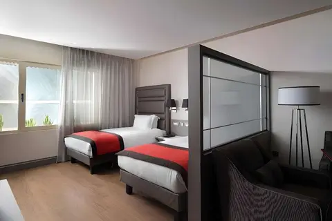 Holiday Suites Arnis Street in Athene — foto 2