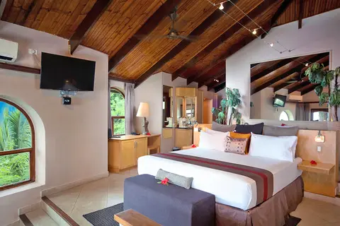 Coco de Mer Hotel & Black Parrot Suites in Anse Bois de Rose — foto 9