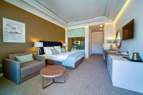 Hotel Palas Lux in Petrovac na Moru — foto 8