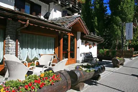 Hotel Les Jumeaux in Courmayeur — foto 25