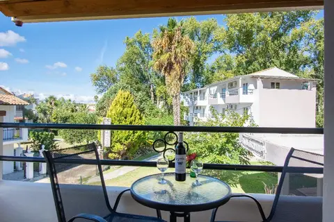 Cavos Beach House in Δημοτική Ενότητα Λευκιμμαίων — foto 17